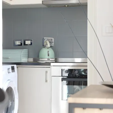 Apartment Ade's House Near Sant'orsola, Downtown, Exhibition Center *