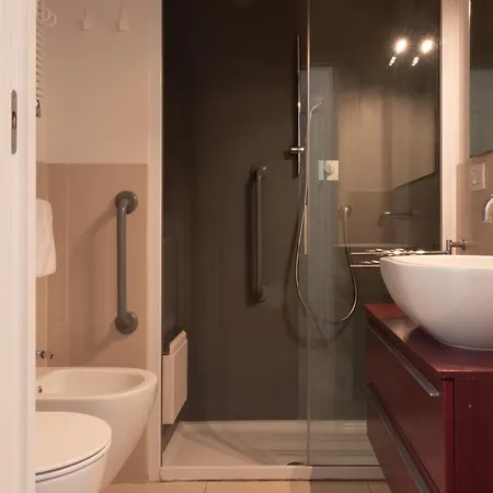 Ade's House Near Sant'orsola, Downtown, Exhibition Center Apartment *